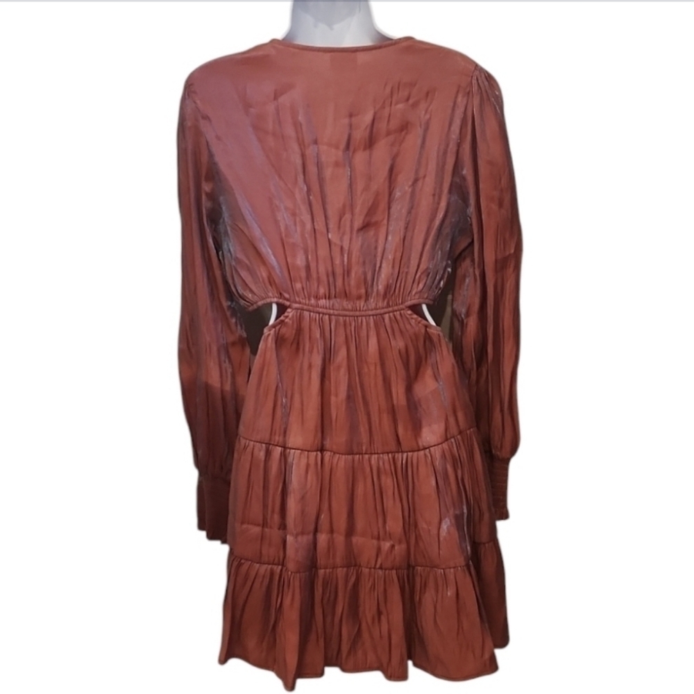 Peach Love Iridescent Cut Out Evening Party Dress - Picture 5 of 7